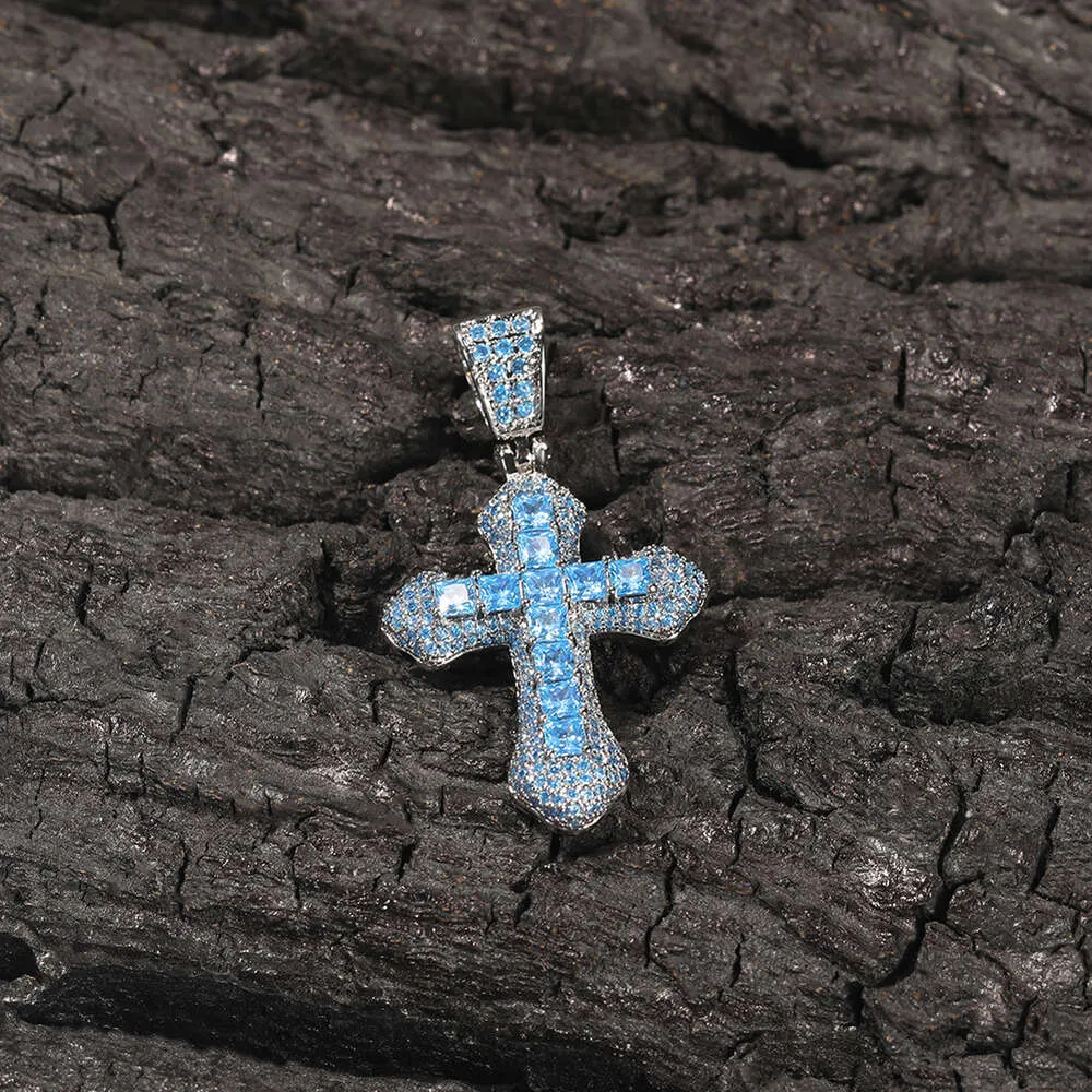 Nuova collana con croce blu Hip Hop con diamanti e versatile maglione in argento Sterling con ciondolo a catena cubana intrecciata_voghion.com