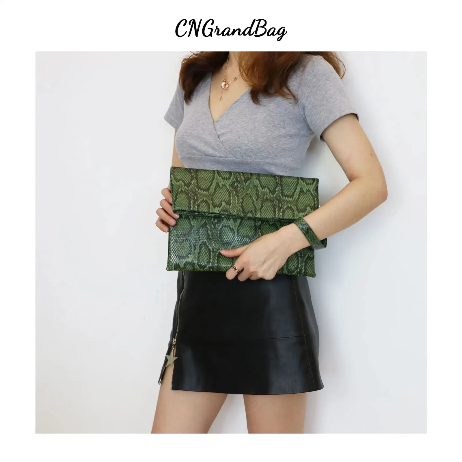 Custom Fashion Lady Foldable Pu Leather Shoulder Ostrich Clutch Handbag with Wristlet Evening Party Bag 240924_voghion.com