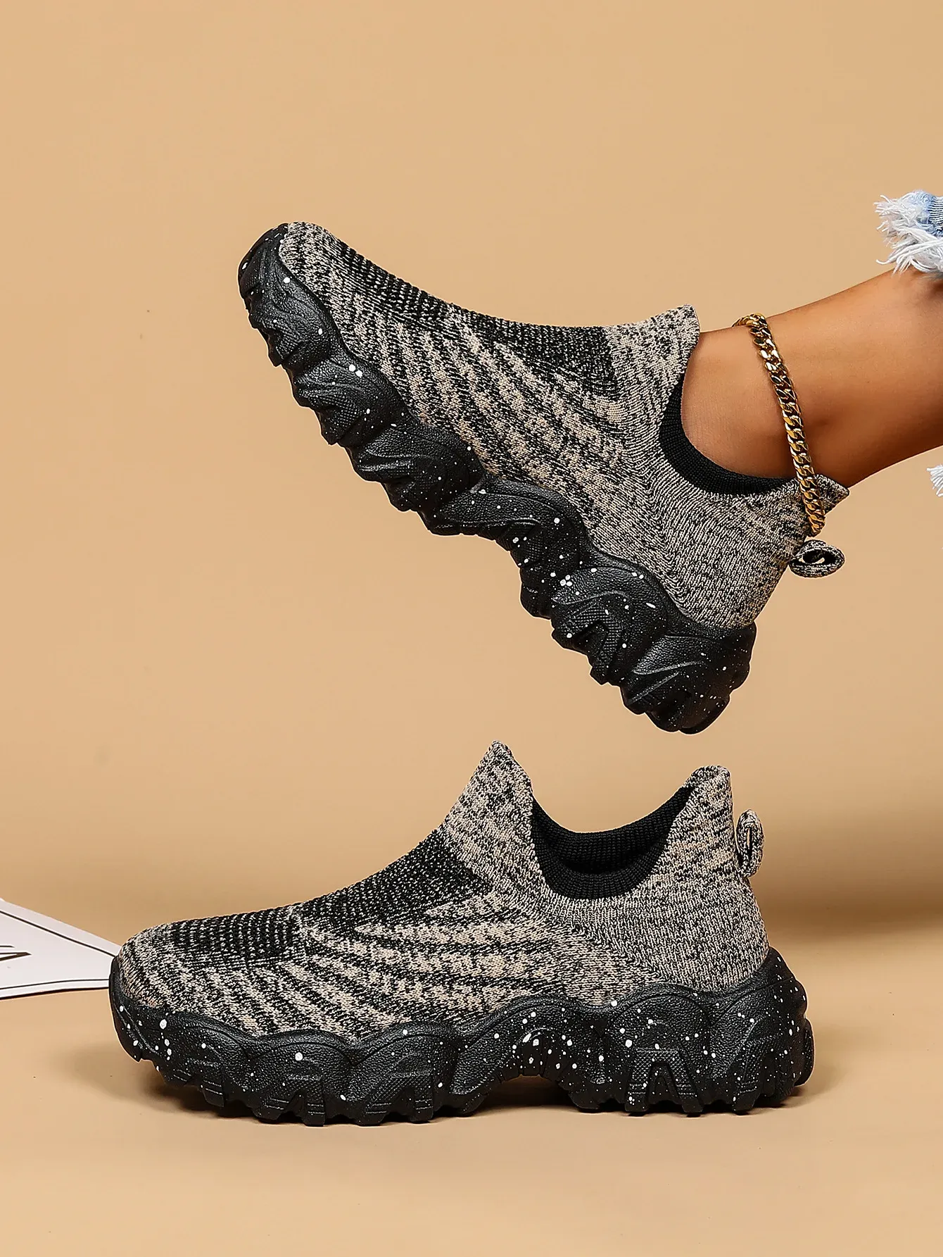 Scarpe da donna grandi dimensioni in rete traspirante Fly Weaving Platform Sole Sport Sneakers Baskets Femme Casual Slip on ato_voghion.com