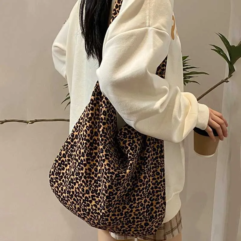 Fashion Canvas Female Handbag Tote Large Capacity Underarm Bag Vintage Leopard Pattern Shoulder Shopping Ba241128_voghion.com