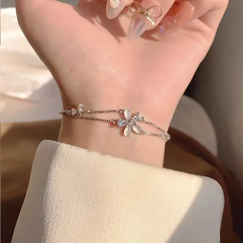 Bracciale con charms in zirconia cubica da donna doppio strato_voghion.com