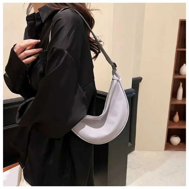 Einfaches Design Damen Umhängetasche Mode Damen Nylon Hobos Kleine Schultertaschen Vintage weibliche Mädchen Geldbörse Tuch_voghion.com