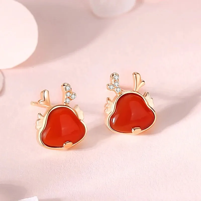 RY Sterling Silber Winziger Elch-Ohrstecker Lässig Einfach Kreativ Niedlich Hirschkopfform Perlmutterfalter Achat Ohrringe Schmuck 240618_voghion.com
