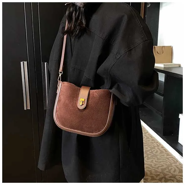 Borsa a secchiello Bury da donna, solida, alla moda, in pelle PU, con tracolla, versatile, per il tempo libero, con catena, semicerchio_voghion.com