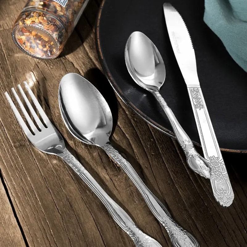 Product Name : Deluxe Premium Cutlery Flatware Set For The Home - Stainless Steel Cutlery Service With 1 Dinner Fork, 1 Dinner Knife, 1 Dinner Spoon_voghion.com