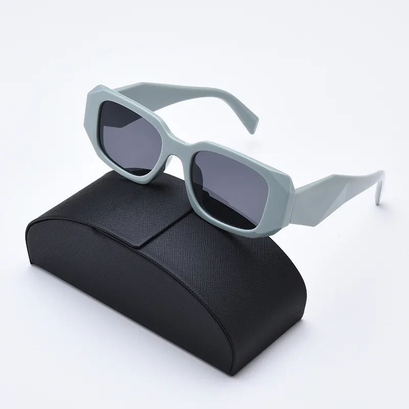 Occhiali da sole designer alla moda per uomo e donna da spiaggia_voghion.com
