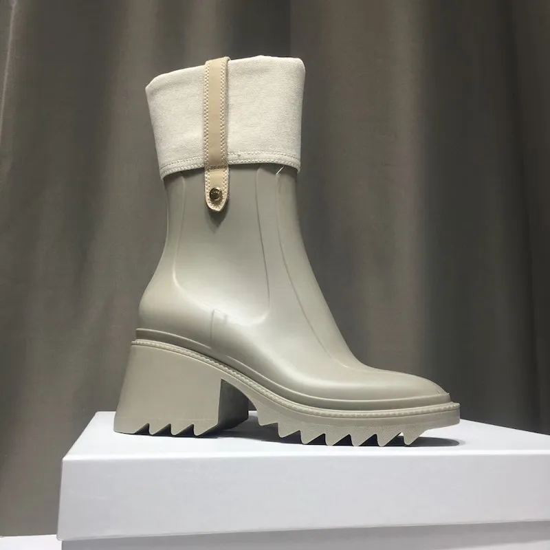Women's Black Knee-high Waterproof Rain Boots With Platform Sole_voghion.com