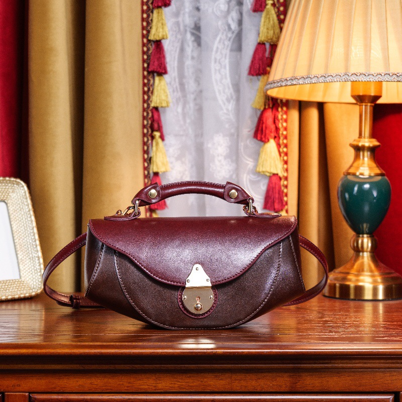 Trendy Vintage Cloud Shoulder Bag - Premium Leather Crossbody Purse For Women, Boho Chic Handbag With Adjustable Strap, Unique Design For Daily Use