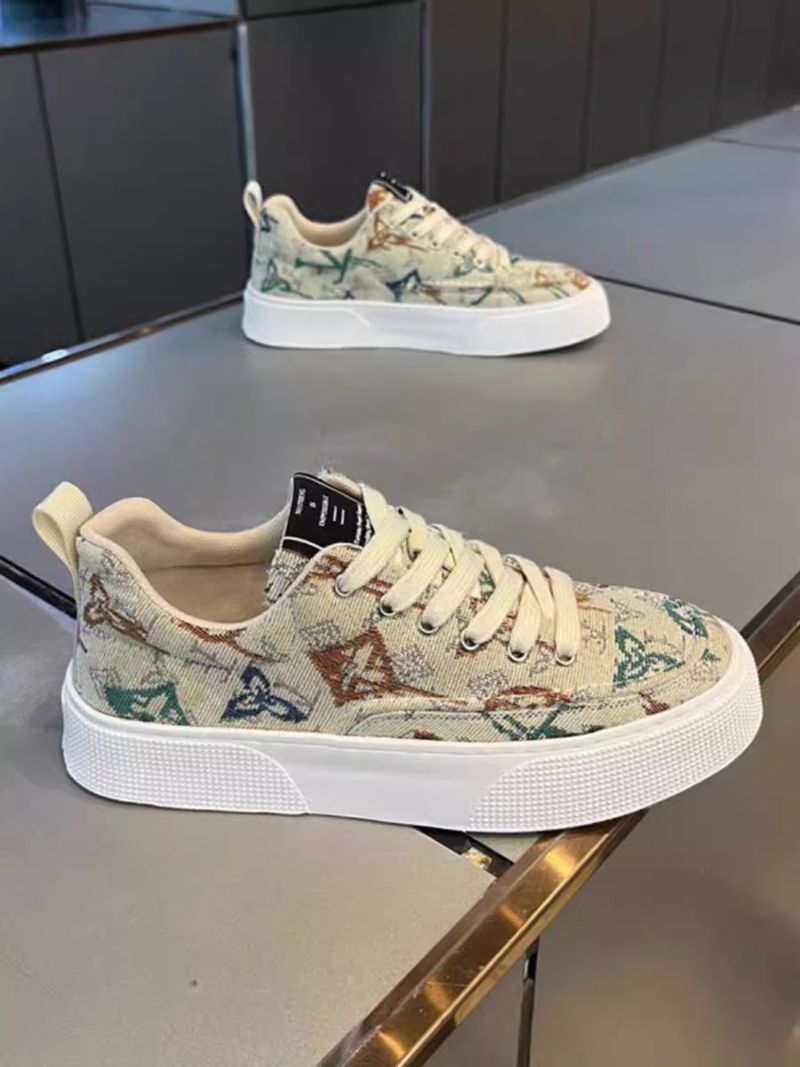 Bedruckte Canvas-Schuhe für Männer mit durchlässigen Student Sports Casual Sneakers_voghion.com