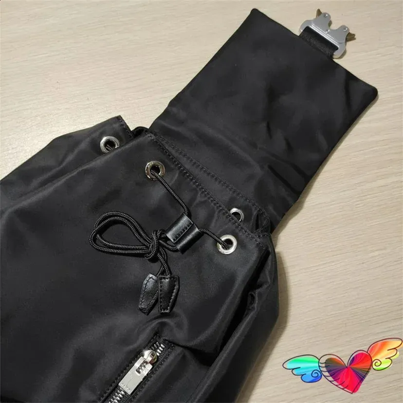Multifunkční batoh s přezkou 1017 dámský zip 9SM tílko kvalitní Siery pánské nylonové kovové tašky vysoké 240919_voghion.com