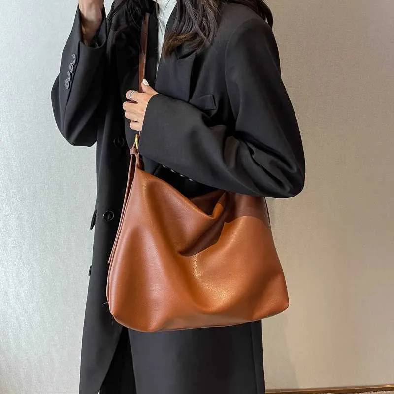 Borsa a spalla e hobo bag da donna in stile retrò_voghion.com