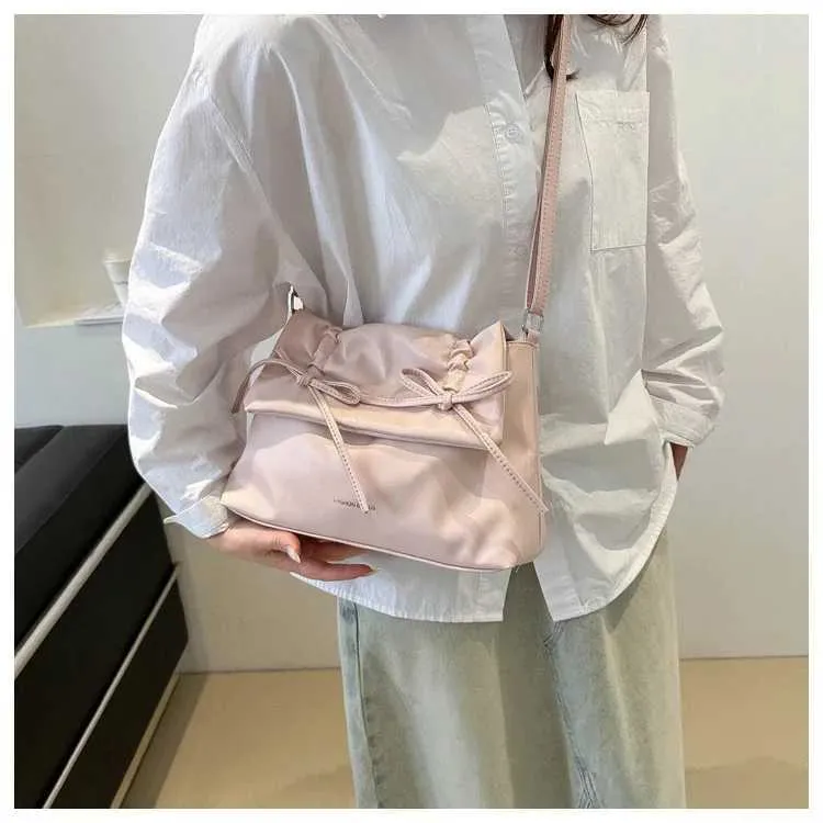 Unterwäsche Damenhandtasche große Kapazität Herbst und Winter 2024 neue High-End-Schulter-Pendlertasche Y241025_voghion.com