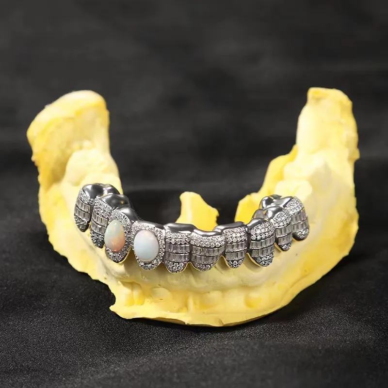 Exclusive Customization Moissanite Teeth Grillz Iced Out Hop Sier Decorative Braces Real Dia Bg Tooth Grills For Men_voghion.com