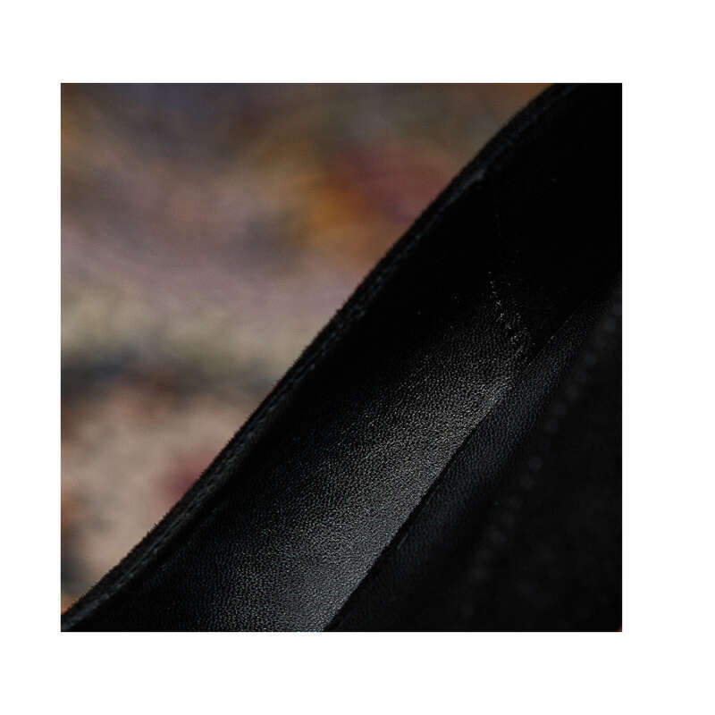 Neue Schuhe mit kleinem, klobigem Absatz und mittlerem Absatz, große Größen sind dicker und gemästeter._voghion.com