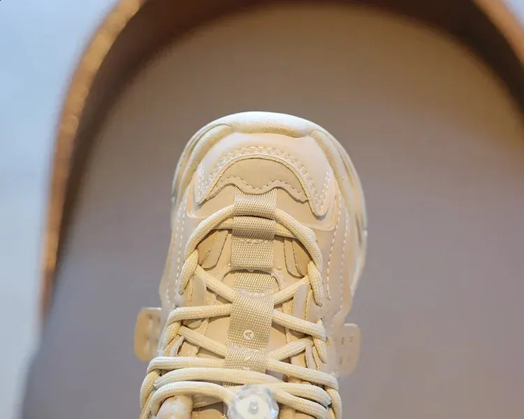 2024 Moda Peluche Corto e Grasso Impermeabile Ragazzi Comode Ragazze Corsa Antiscivolo Bambini Scarpe Sportive 240912_voghion.com