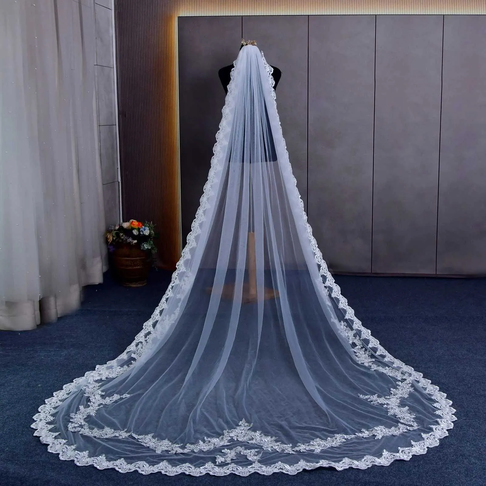 Gioielli per capelli V110 Velo lungo con applicazioni in pizzo Veli da sposa a 1 strato Cattedrale Morbido Tulle Accessori per abito da sposa per la sposa_voghion.com