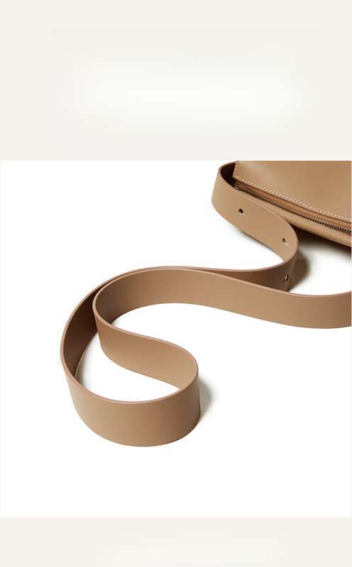 2025 Hugger Women's Commuter Spring Summer Leather Shoulder Bag_voghion.com