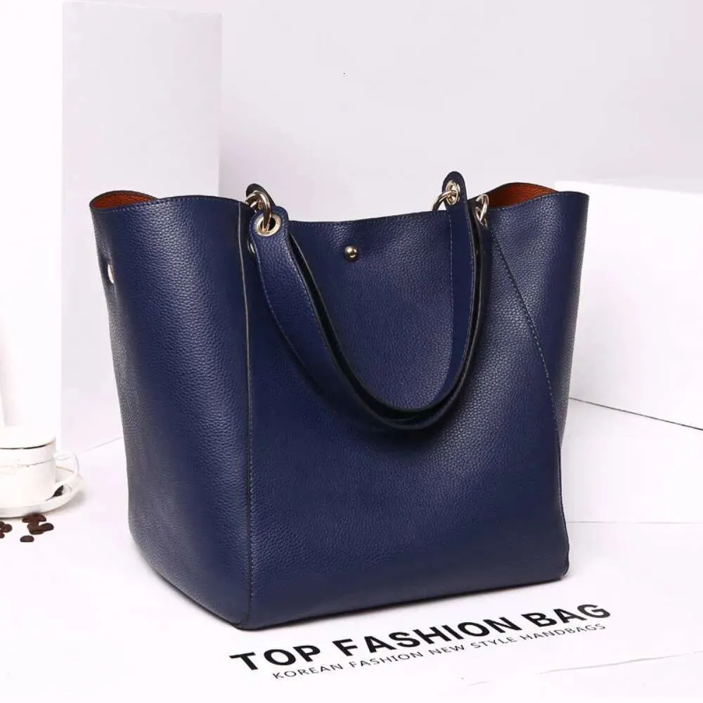 Large Work Tote Bag For Women Designer Purses And Handbags Big Bucket Bags Ladies Travel Crossbody Purse_voghion.com