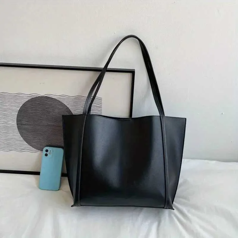 Minimalistische Vintage-Umhängetasche mit großem Fassungsvermögen und einfarbiger EinstecktascheC241104_voghion.com