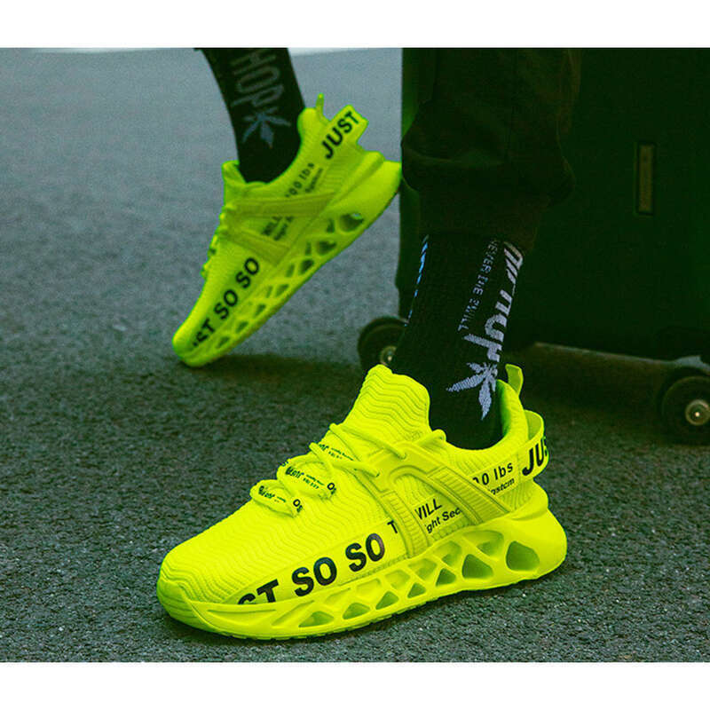 Männer Neue Paar Sport Atmungsaktive Fliegen Weben Casual Große Klinge Laufschuhe Männer_voghion.com