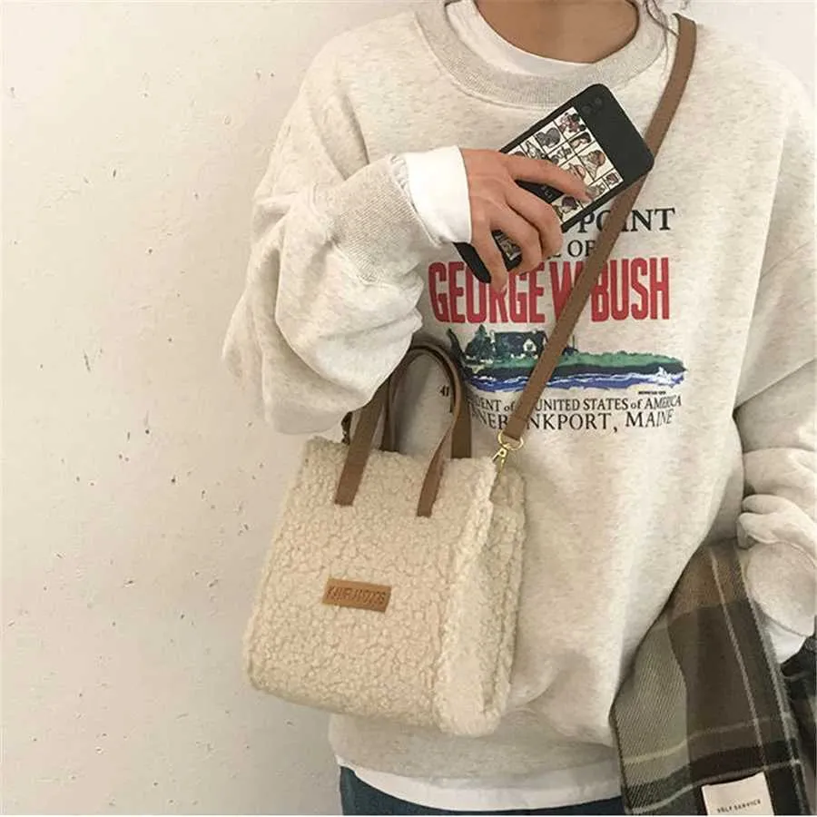 2023 Women Winter Shoulder Bag Lamb Wool Warm Soft Autumn Ins Square Cross-body Portable Casual Beige Khaki Girls Preppy_voghion.com