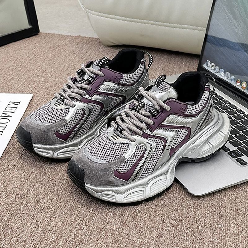 Papà per le donne nella primavera del 2024, suole spesse versatili, famose su Internet, super popolari, piedi in mostra,_voghion.com