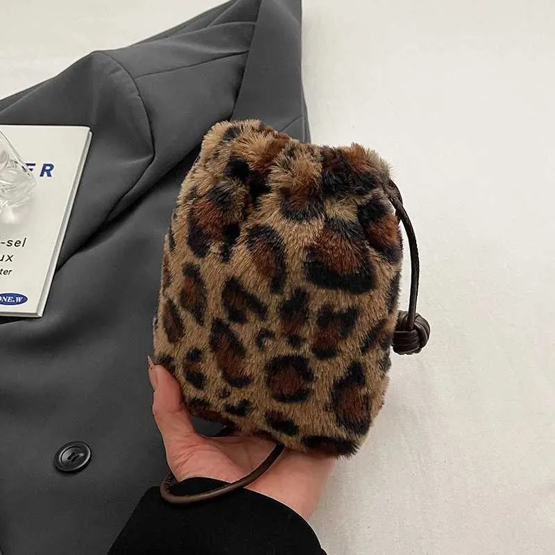 Borsa a secchiello leopardata da donna borsa a tracolla in velluto_voghion.com