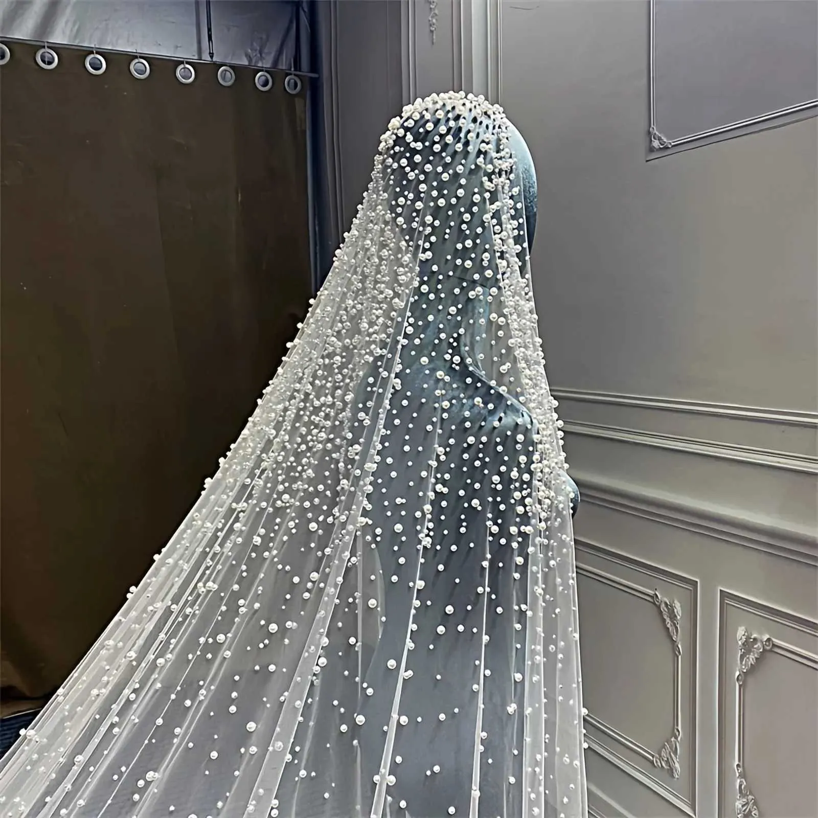Hair Jewelry V139 Beaded Bridal Extra Long Cathedral Length Veil 3M Wide Veils With Comb Wedding Accessories_voghion.com