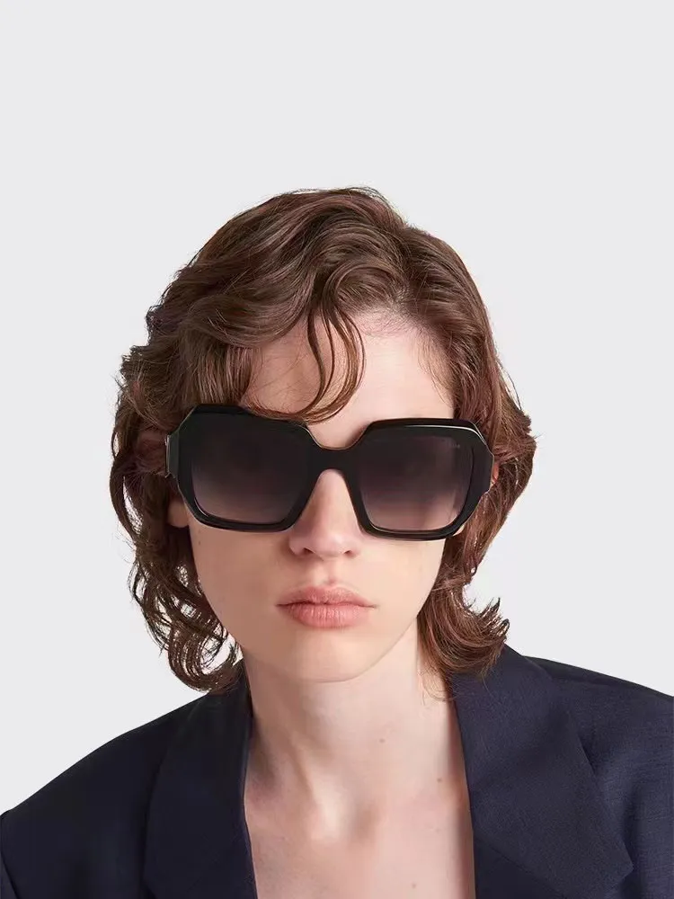 Designer for women with Case Fitted temples Oversized square frame lenses Alphabet design sunglasses Driving Travel_voghion.com