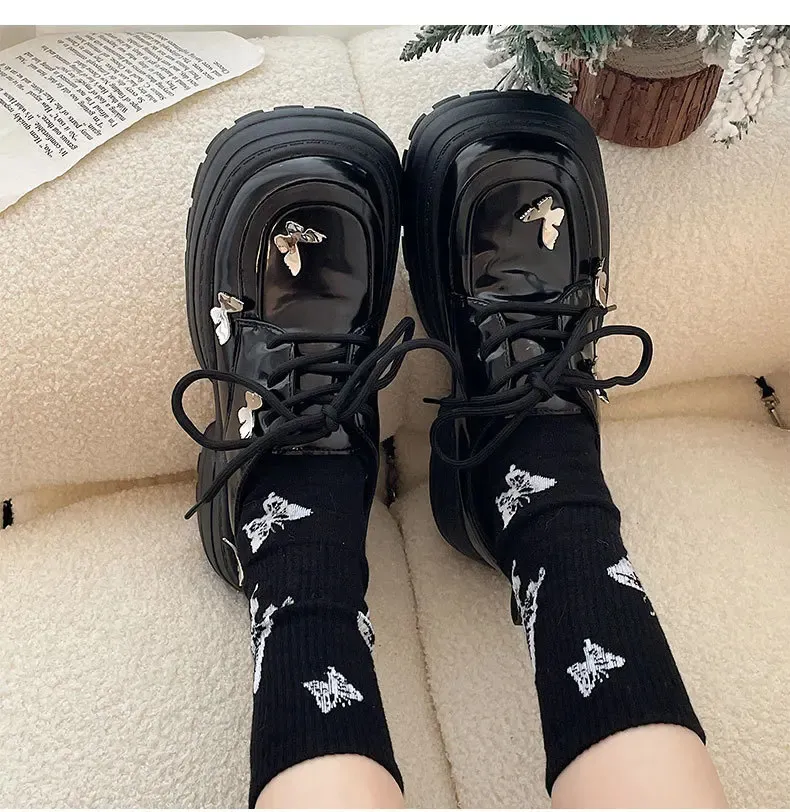 Scarpe Oxford con plateau e lacci stile Mary Jane a farfalla, stile Lolita, da donna, in pelle britannica, per studenti, stile Kawaii, 240625_voghion.com