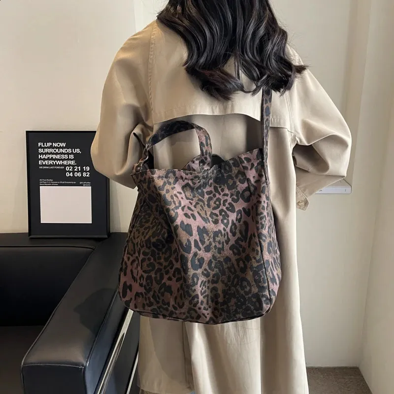 LEFTSIDE Leopard 2024 Borsa a tracolla grande alla moda coreana per donna Borsa da viaggio Borsa a tracolla per la spesa_voghion.com