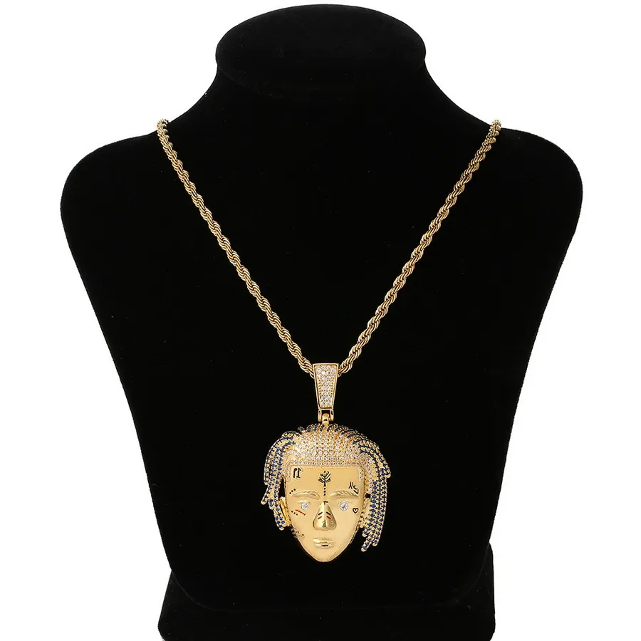 Smiley Face Pendant Necklace With Diamond Micro Inlay For Unisex_voghion.com