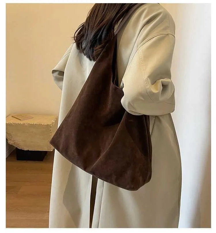 Vintage női nagy kapacitású velúr válltáska, egyszínű, egyszerű, hétköznapi ingázós ba241106_voghion.com