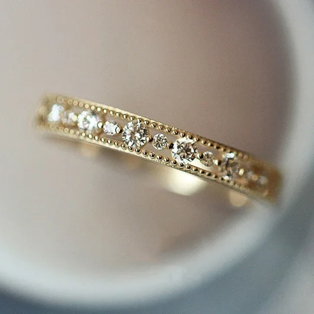Mode Neue Zarte Dünne Ringe für Frauen Sier Farbe/Gold Farbe Shiny CZ Phantasie Hochzeit Eternity Mode Zubehör Schmuck_voghion.com