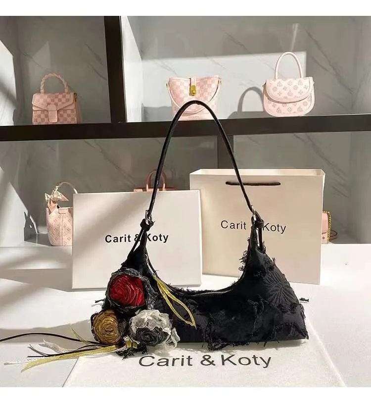 Neue Mode Lässig Denim Quaste Platz Feste Ral Appliques Schulter frauen Handtasche Dame Geldbörse Weiblichen Kühlen Tasche_voghion.com
