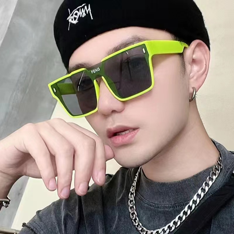 2024 New Personalized Sunglasses with The Same Style of Integrated Large Frame Sunglasses, Trendy Street Photo Sunglasses for Men and Women_voghion.com