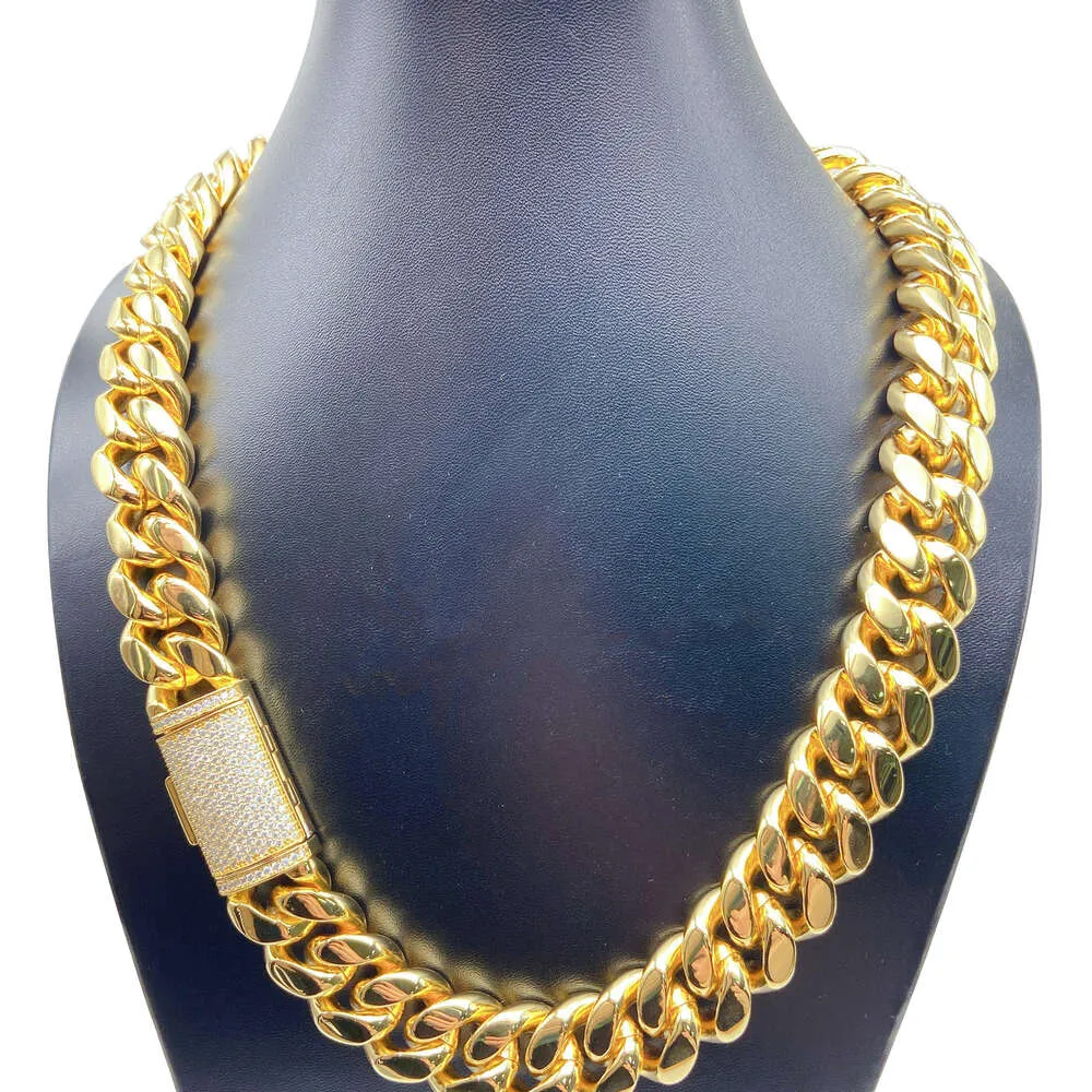 Cuban Link Chain Bracelet Moissanite Gold Plated For Men_voghion.com