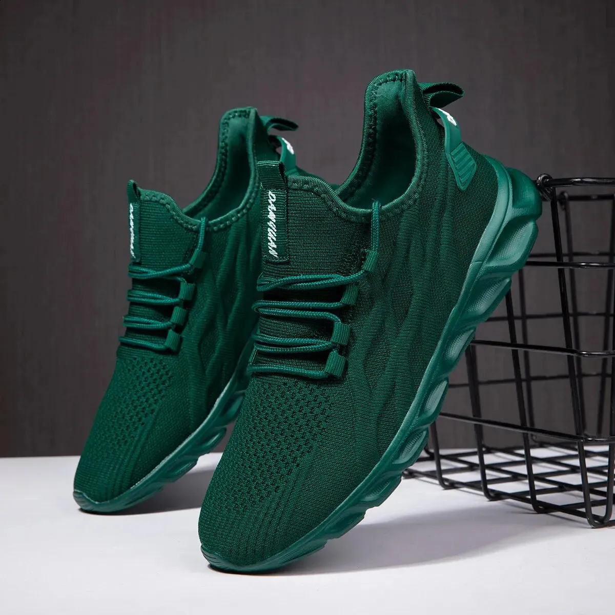 Mens Vulcanized Walking Running Unisex Casual Lightweight Tennis Breathable And Fashionable Sports Shoes 241015_voghion.com