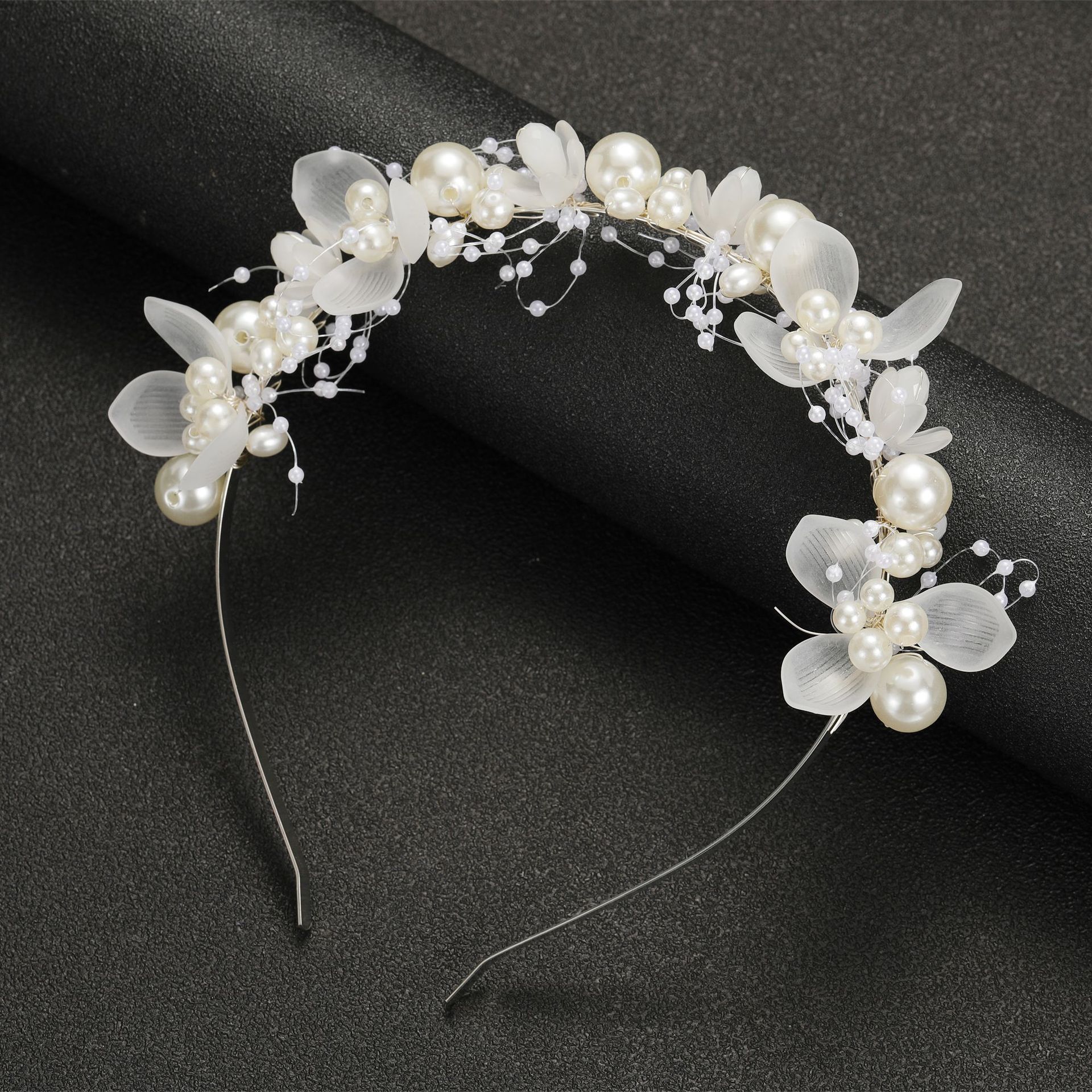 Haarschmuck für die Brauthochzeit, weiches Kettenstirnband mit weißen Blumen und handbestickten Perlen, Girlandenkrone für Mädchenkleider_voghion.com