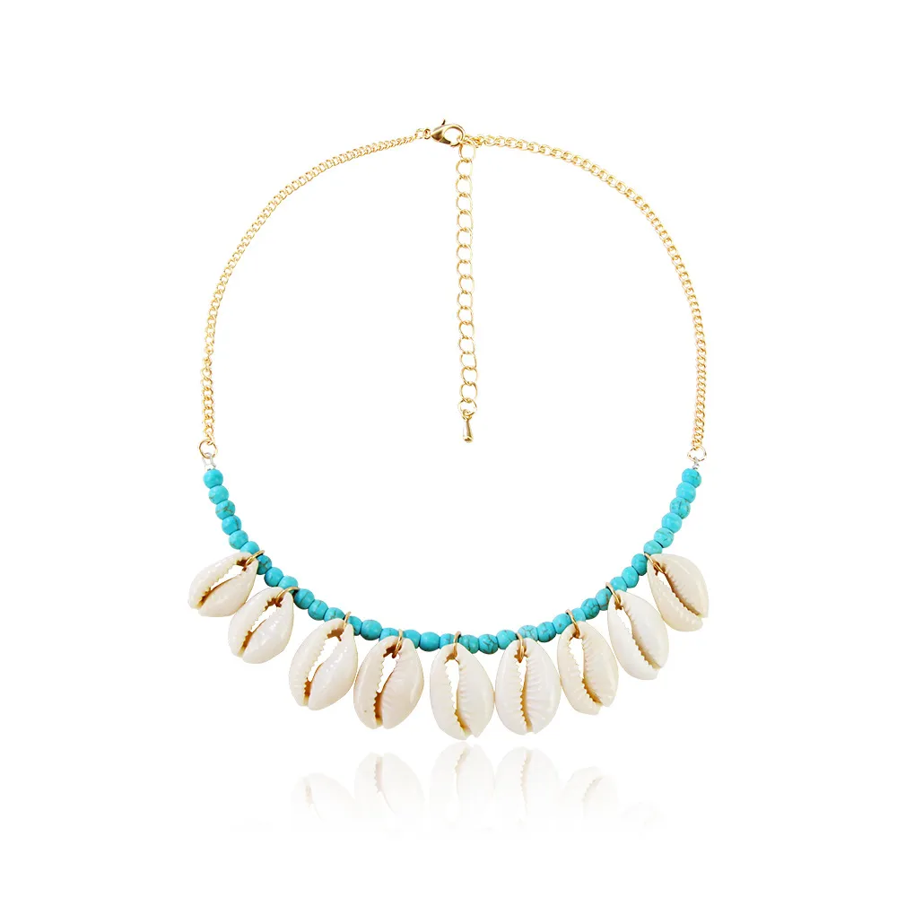 Collier pendentif bohème en coquillages naturels et perles_voghion.com