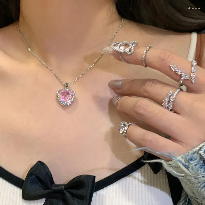 Collares colgantes de moda coreana con circonita rosa para mujer, gargantilla de cadena de clavícula dulce, joyería vintage Kpop_voghion.com