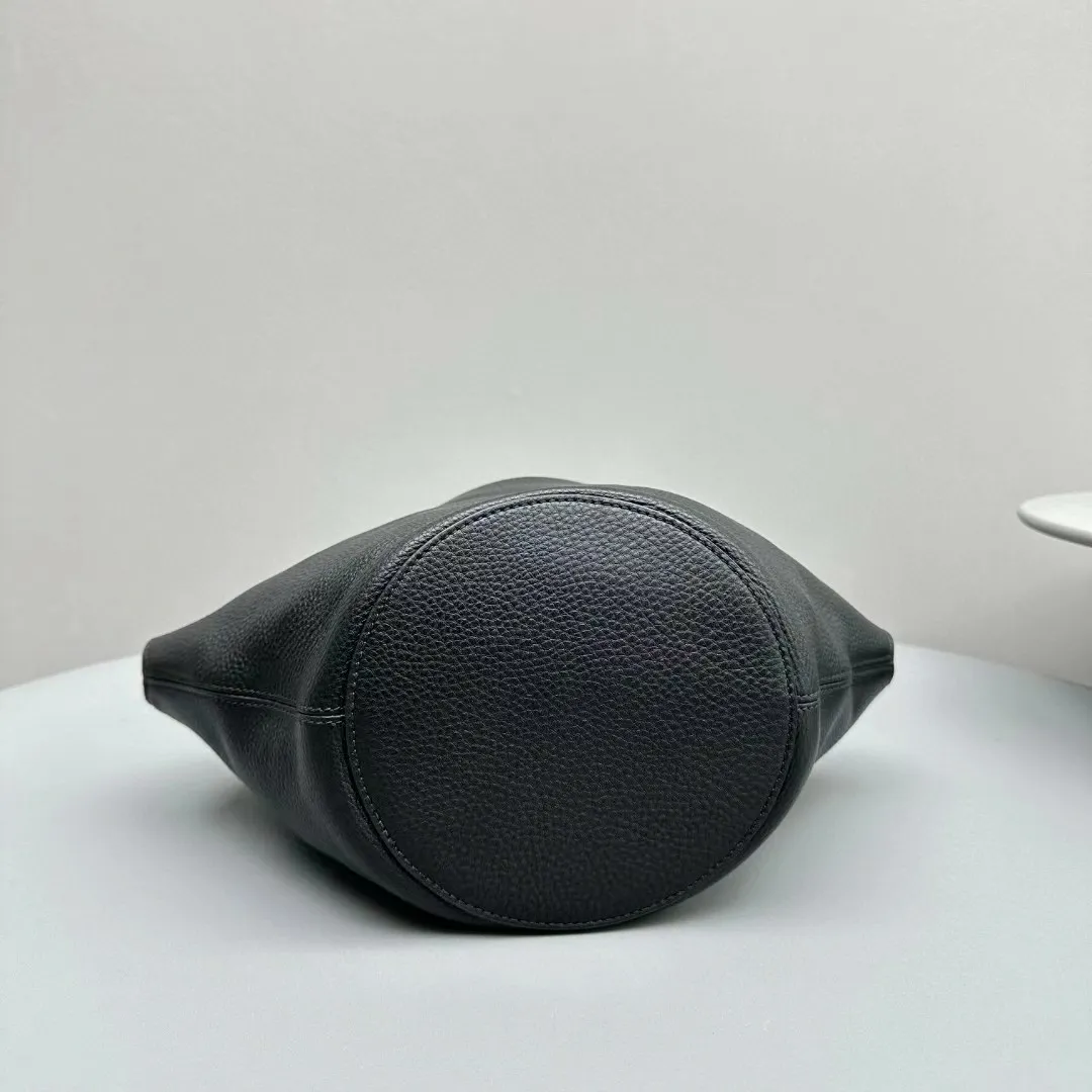 Black Real Calf Leather Mini Lotus Bucket Bag Top Handle Handbag For Women 2024_voghion.com