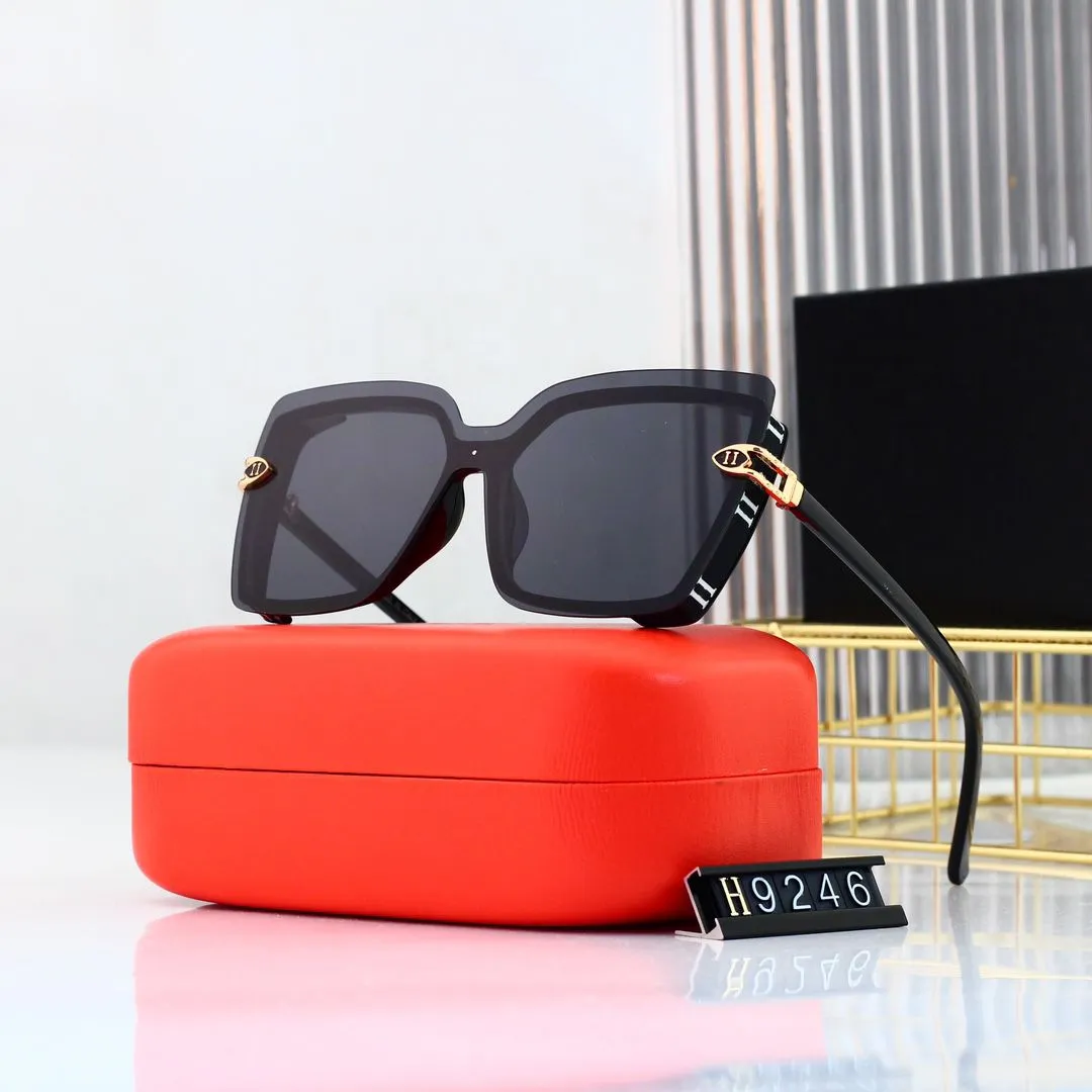 Designer Channel Cycle Lussuoso Moda Donna Uomo Occhiali da sole Diamond Square Parasole Crystal Shape Sun Pacchetto completo_voghion.com