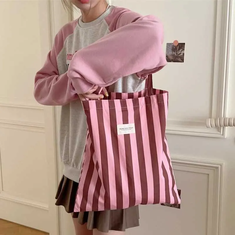 Vintage gestreifte warme Leinwand große Kapazität tägliche Einkaufstasche lässig tragbare Damen Reisehandtasche Y241109_voghion.com