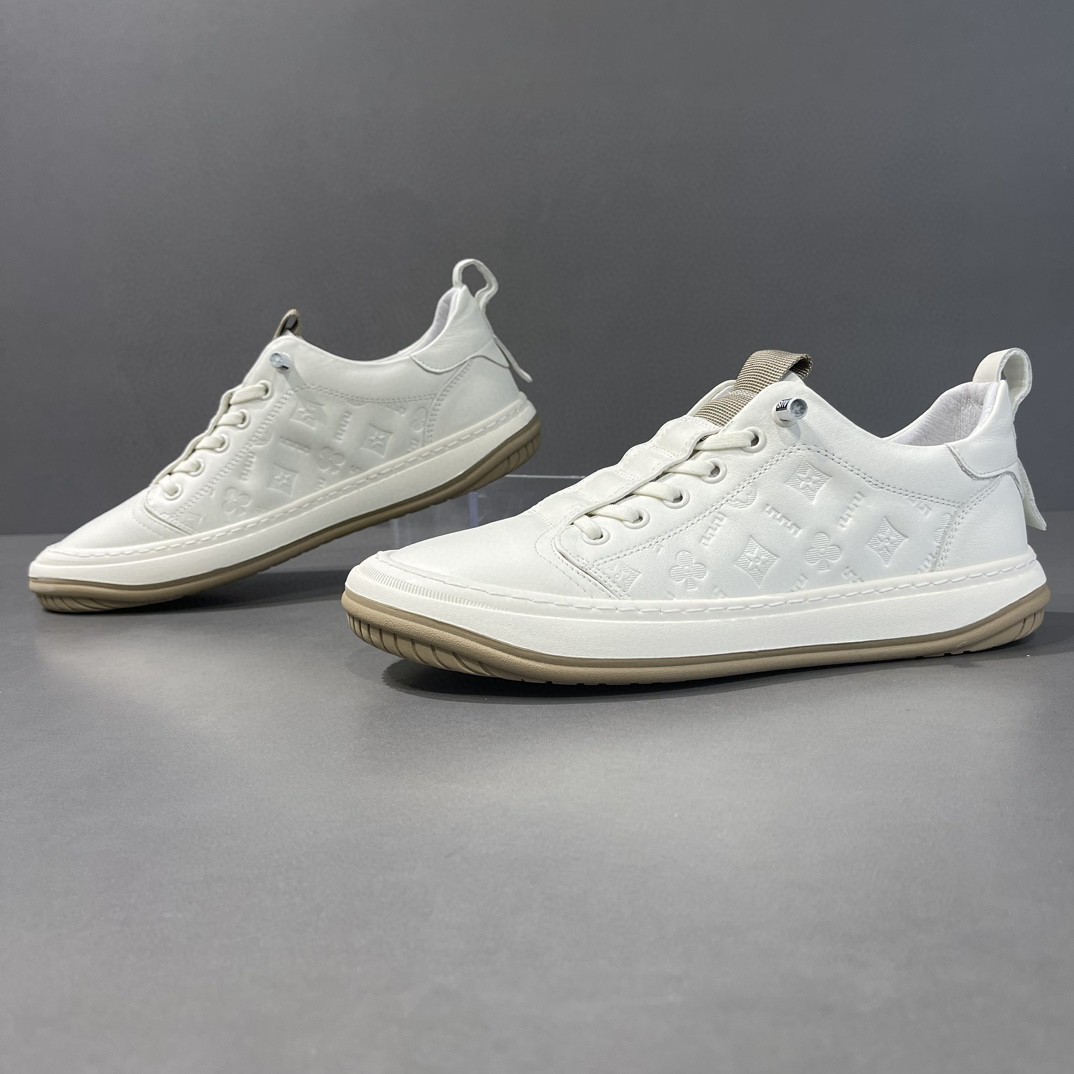 Men’s Shoes First Layer Cowhide Board Shoes Standard Shoesy Shoes Leather Soft Sole Casual Shoes Versatile Flat Shoes