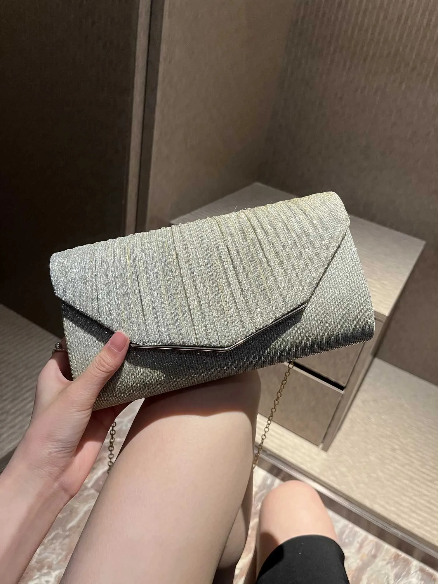 Elegant Evening Clutch Bag With Sequin Detail For Women Party_voghion.com