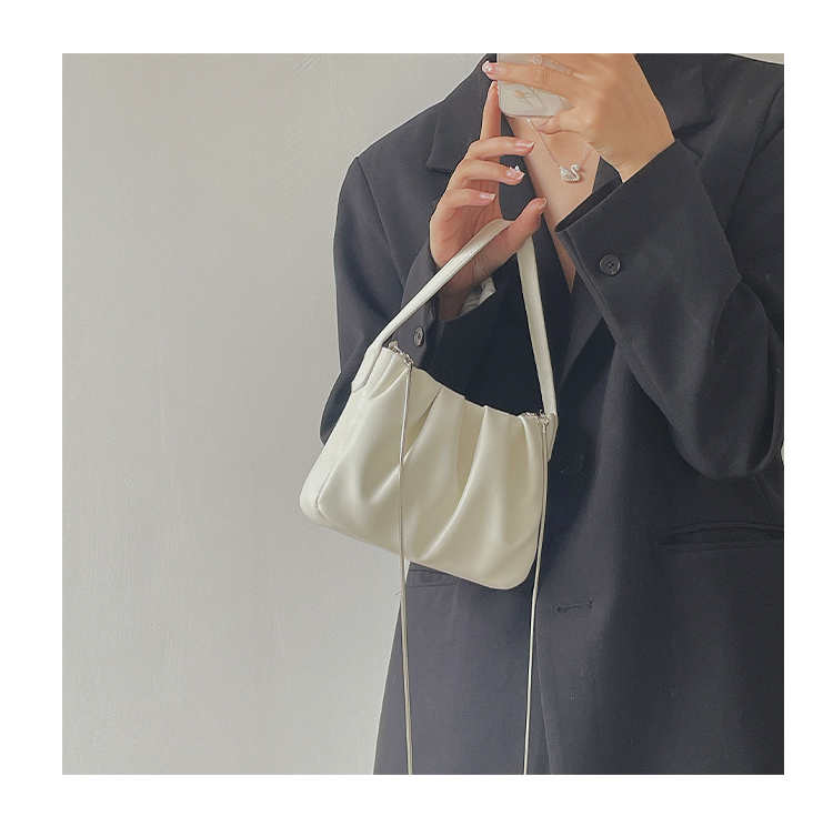 Neue handliche kleine Wolke im französischen Stil 2024 Sommernische plissiert einfache und modische Umhängekette mit einer Schulter_voghion.com