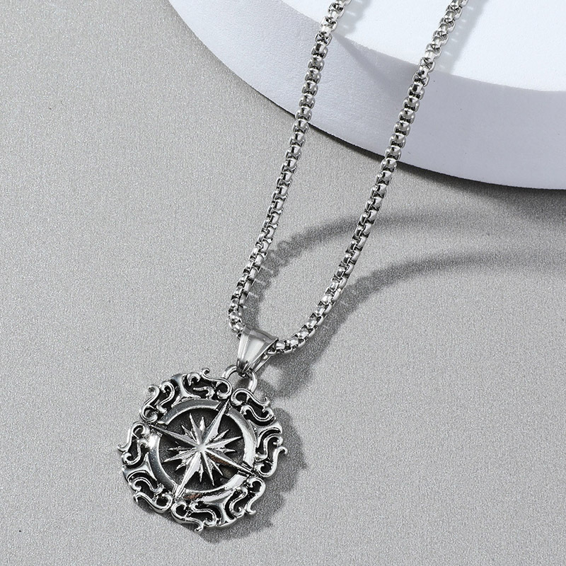 Nordic style amulet, compass pendant necklace, best-selling circular Viking logo_voghion.com