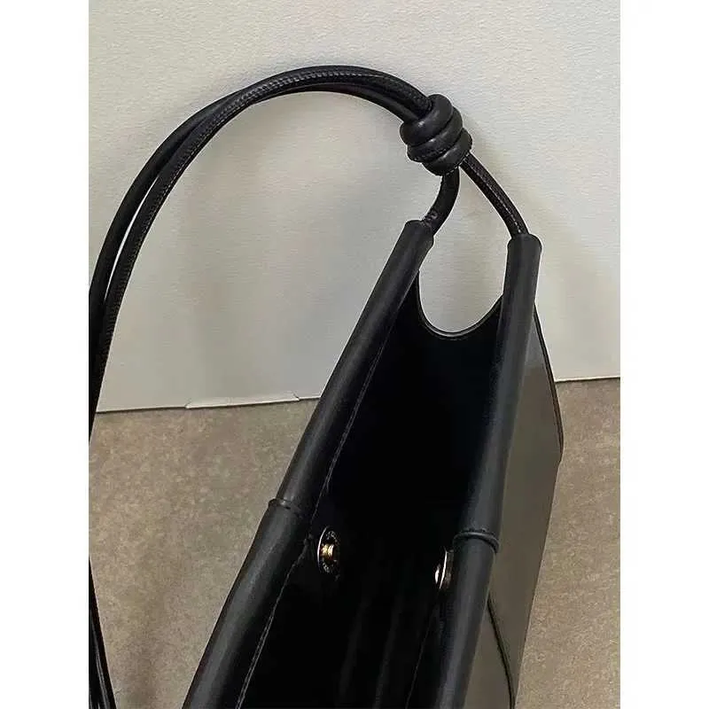 2024 Niche Design New Womens Bags Height Texture Ins Korean Cold Style Underarm Women Square Sg Bag Shoulder Ba241105_voghion.com
