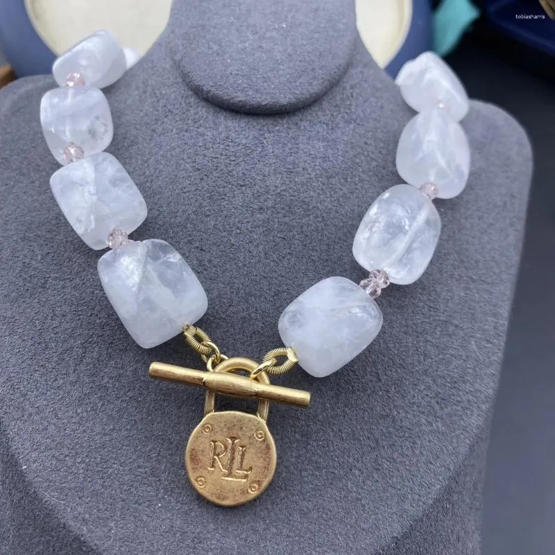 Chaînes 2024 Vintage Petite Boucle De Verrouillage Pierre Frais Et Raffiné Collier Plus Bracelet Ensemble_voghion.com